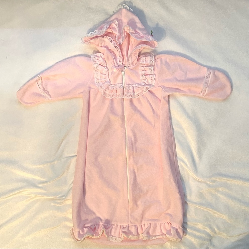 Vintage IC Isaacson Carrico Frilly Infant Girl Pink Hooded Sleeper Bunting NB